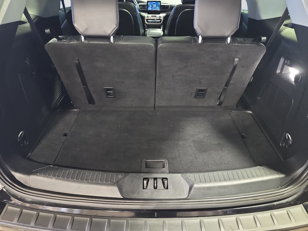 Used 2023 Ford Explorer XLT SUV