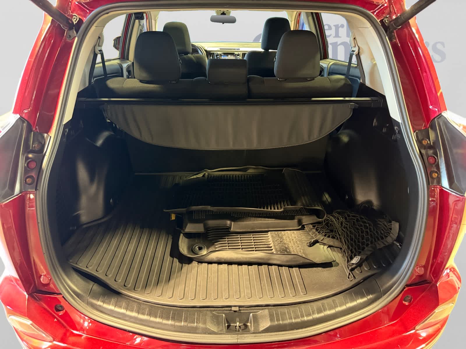 Used 2018 Toyota RAV4 XLE SUV