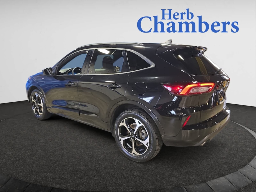 Used 2023 Ford Escape ST-Line Select SUV