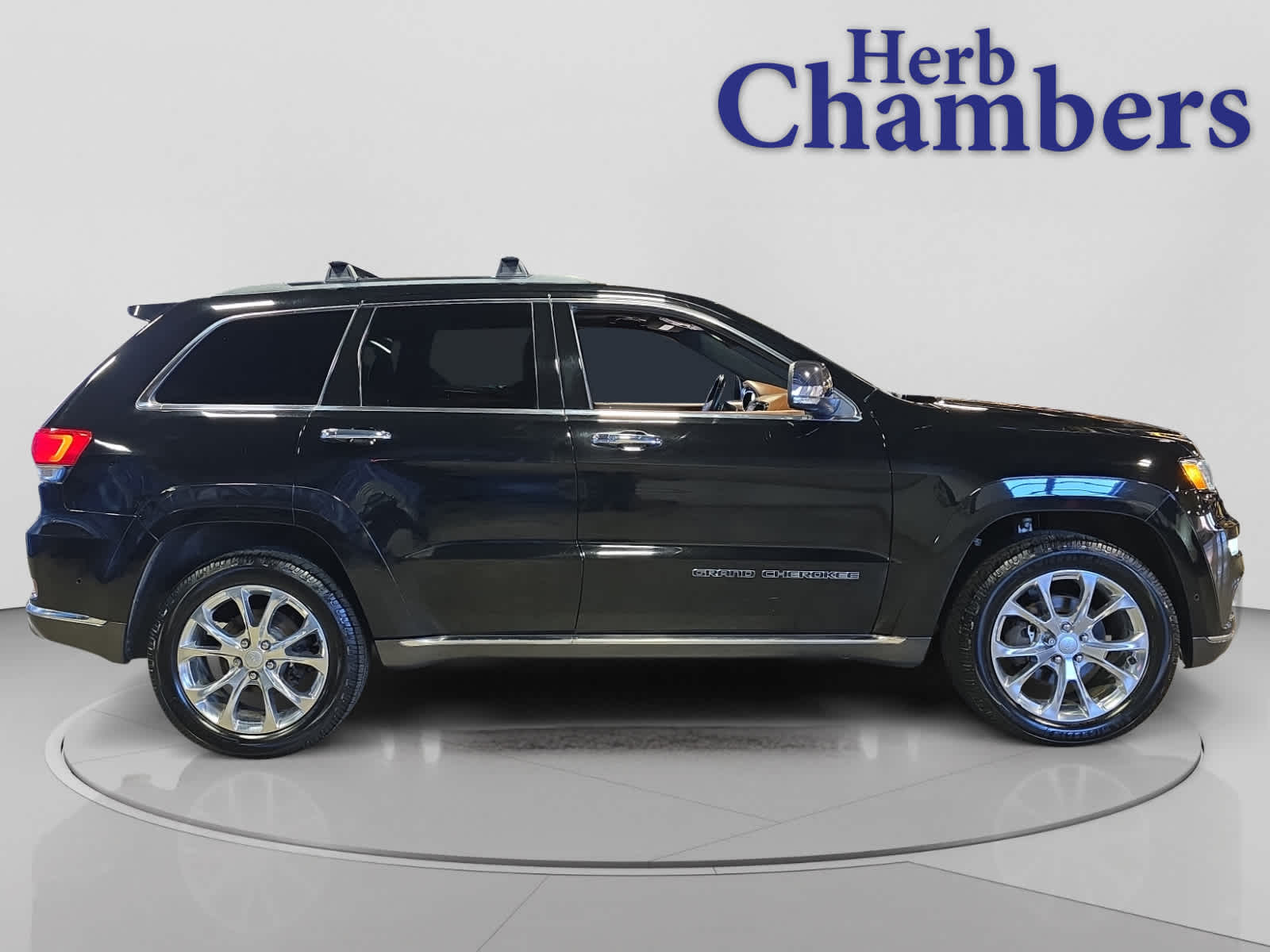 used 2019 Jeep Grand Cherokee car, priced at $22,087