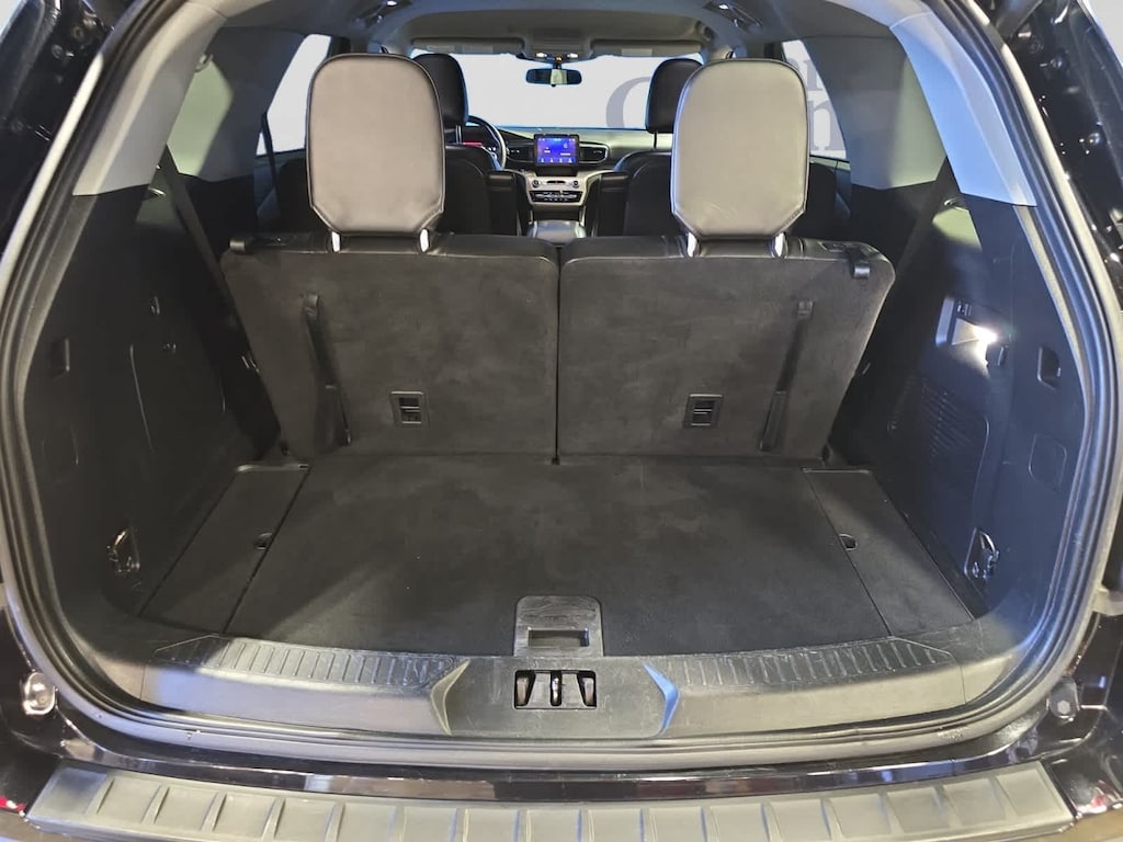 Used 2023 Ford Explorer XLT SUV