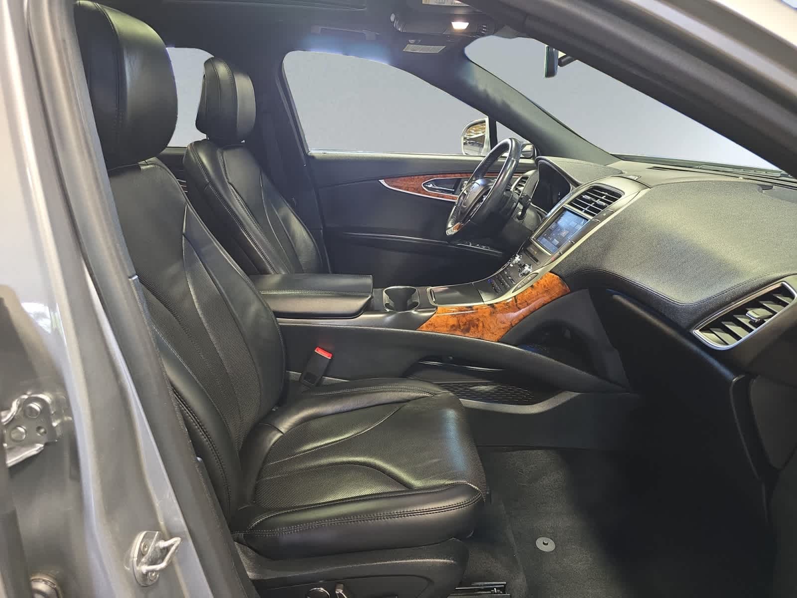 used 2020 Lincoln Nautilus car, priced at $23,482