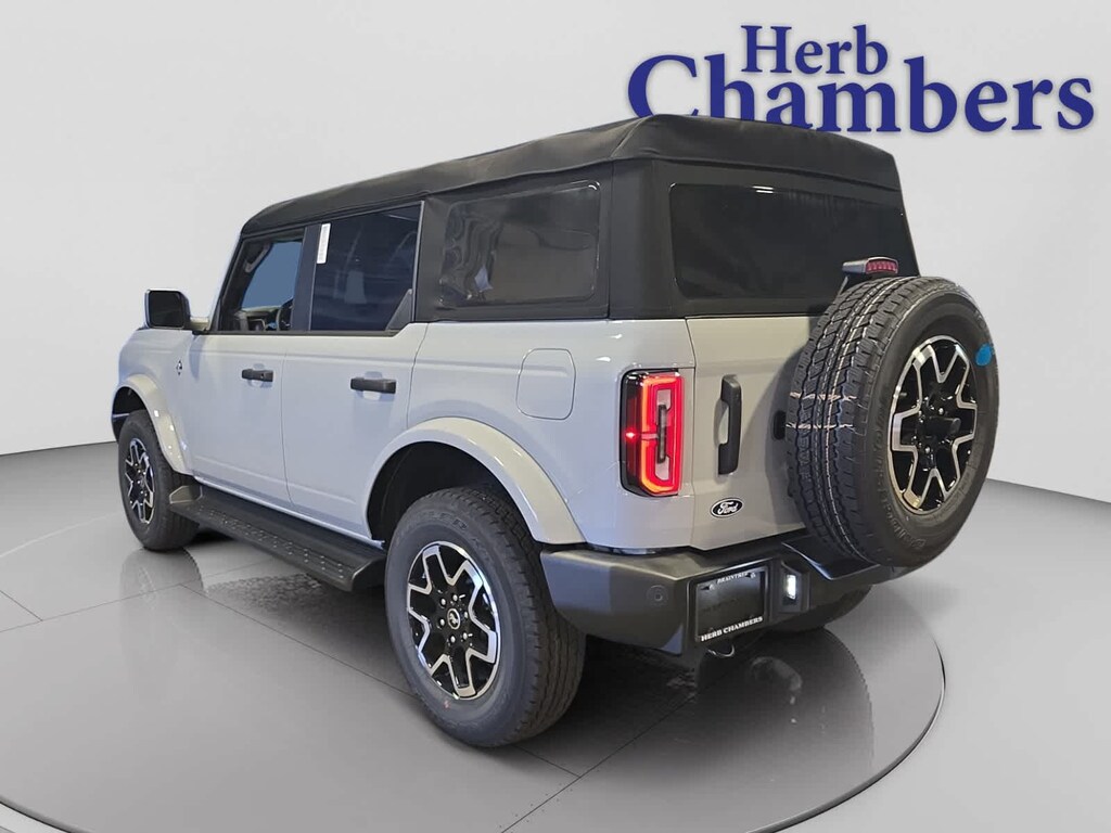 New 2026 Ford Bronco Outer Banks SUV
