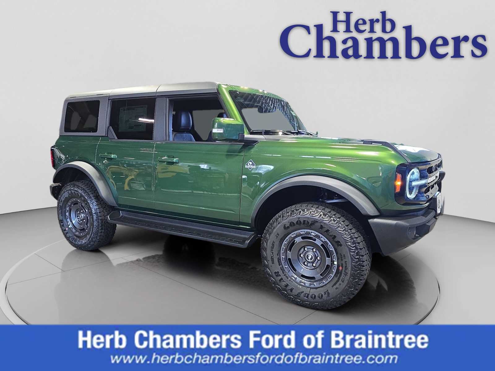 2025 Ford Bronco 4-Door Outer Banks's photo