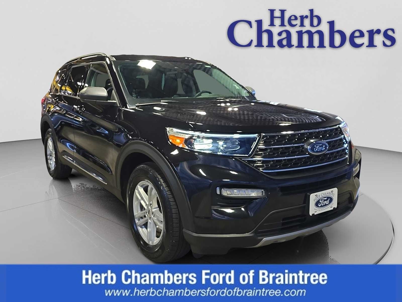 2023 Ford Explorer SUV 
