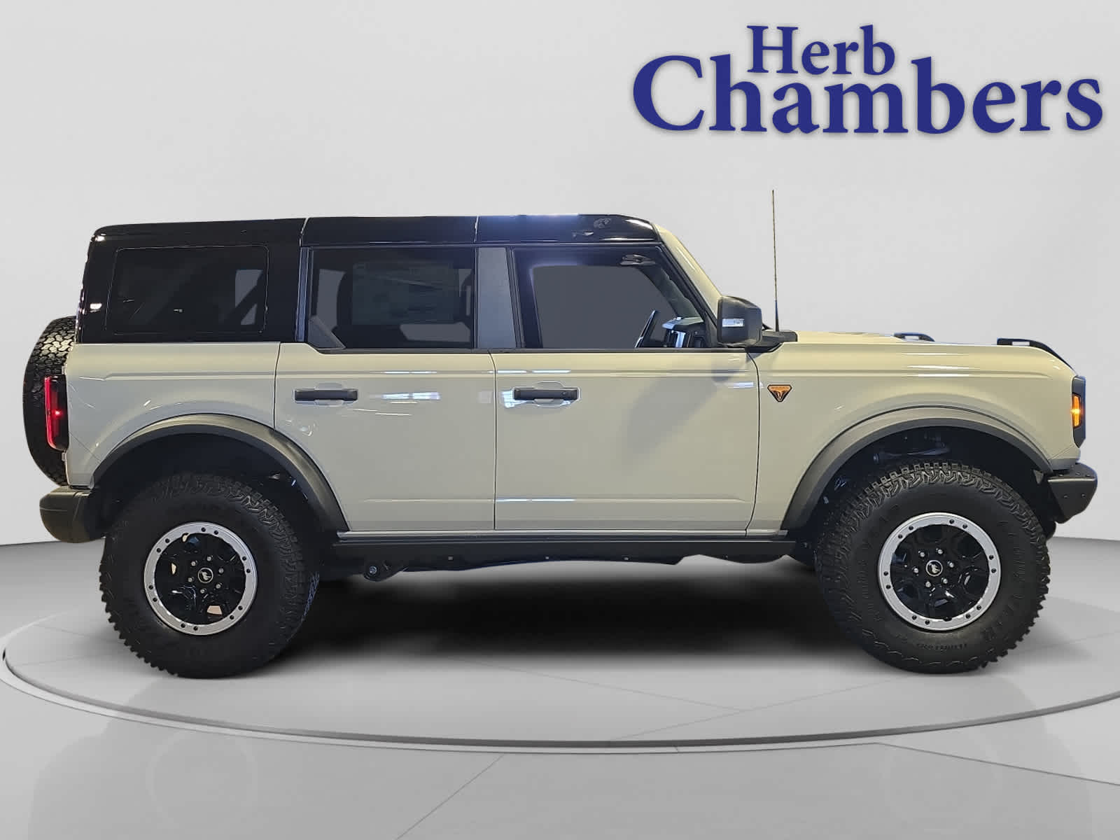 2025 Ford Bronco 4-Door Badlands - Photo 11