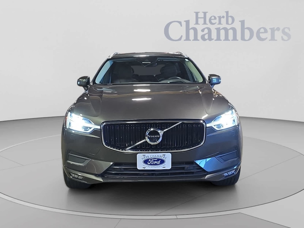 Used 2019 Volvo XC60 Momentum SUV