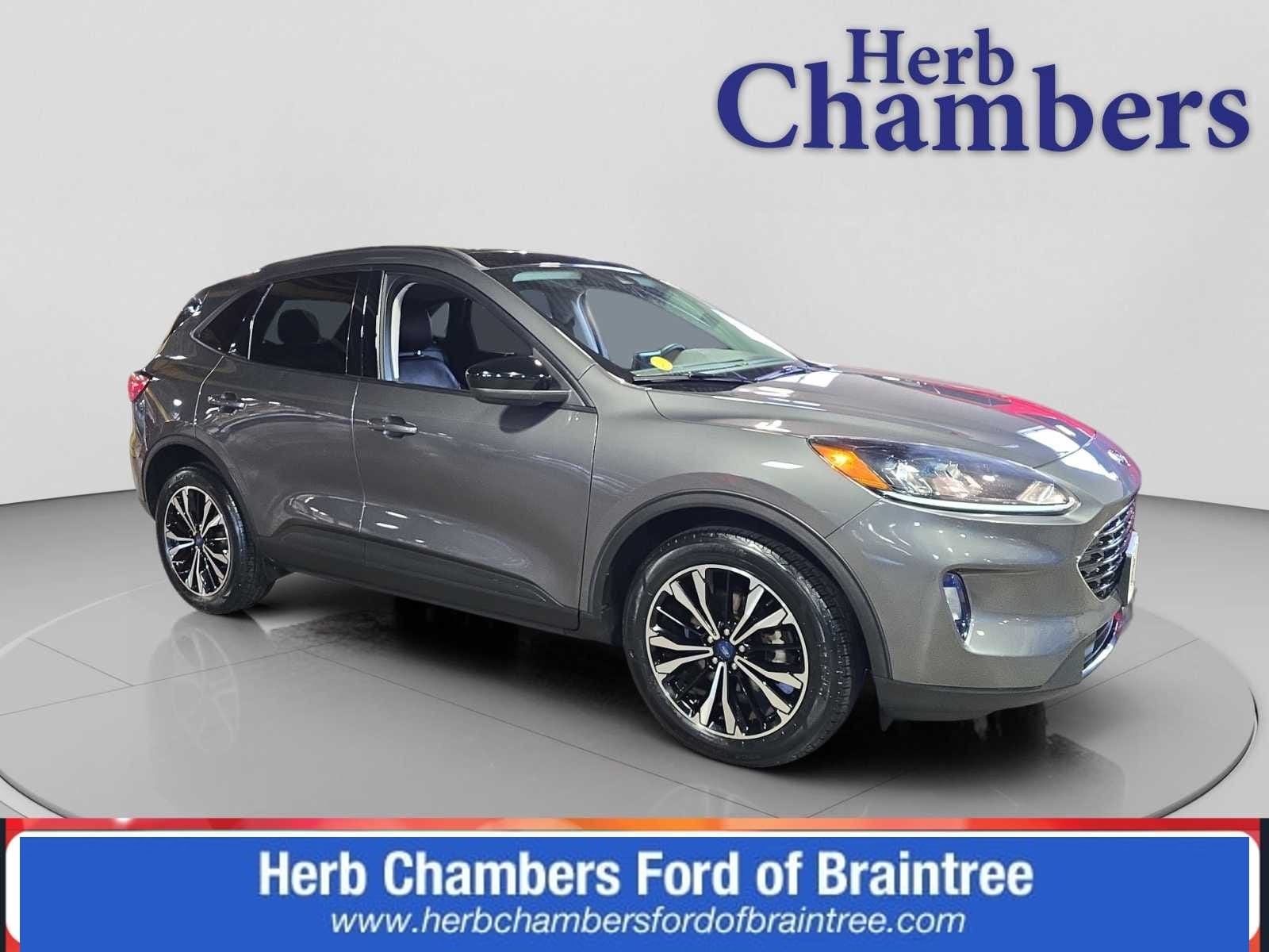 2022 Ford Escape SEL's photo