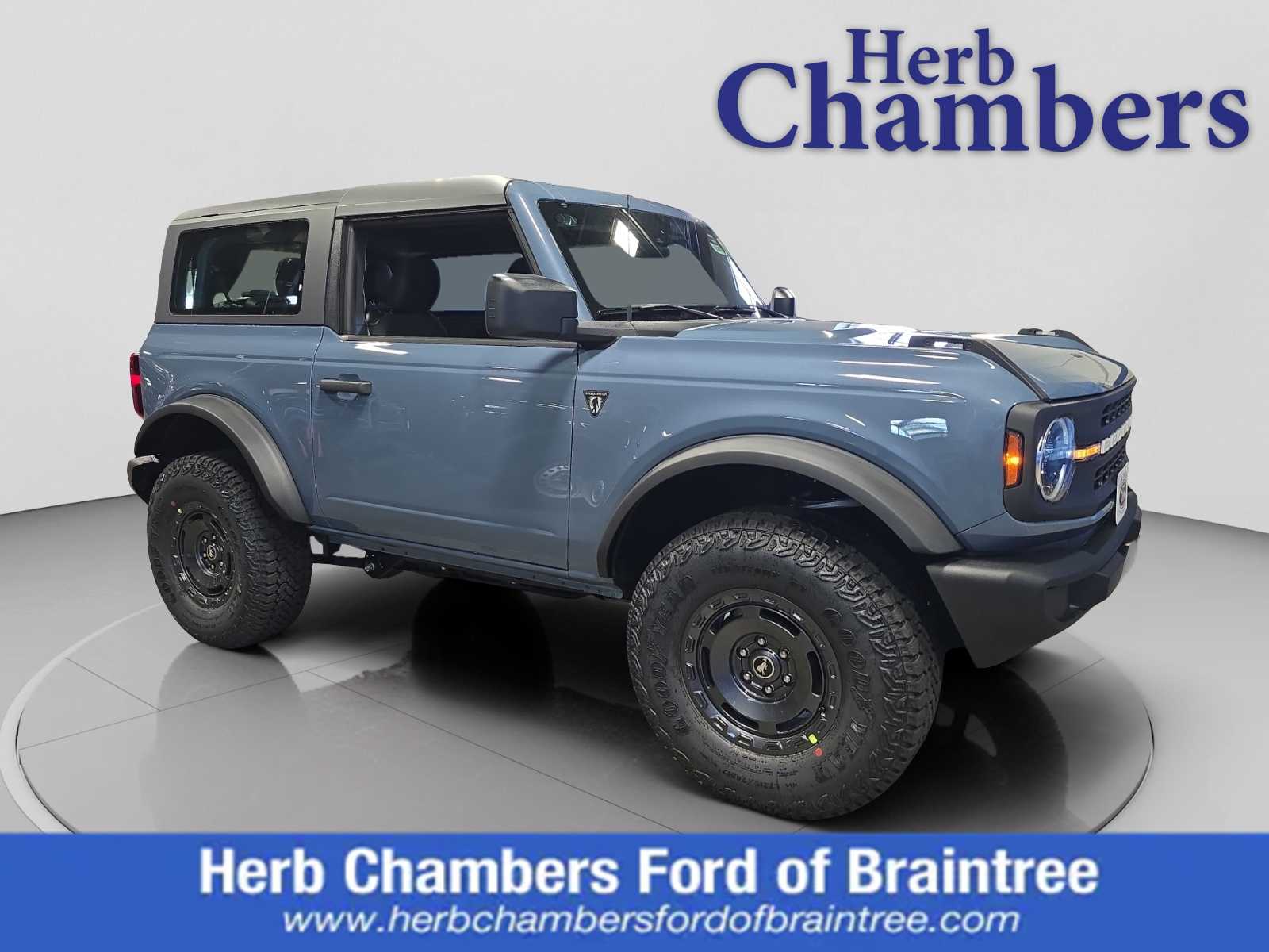 2025 Ford Bronco 2-Door Base's photo