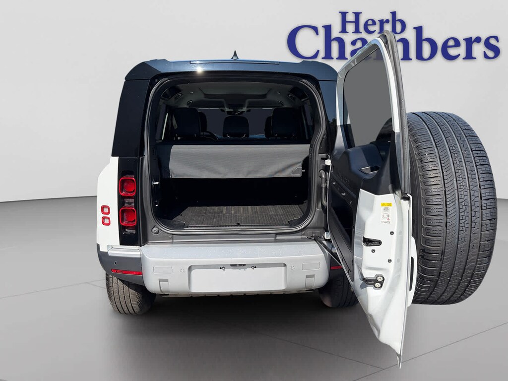 Used 2023 Land Rover Defender 110 SE SUV