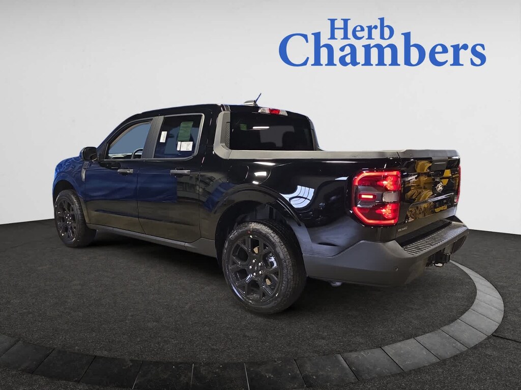 New 2025 Ford Maverick XLT AWD Supercrew Truck