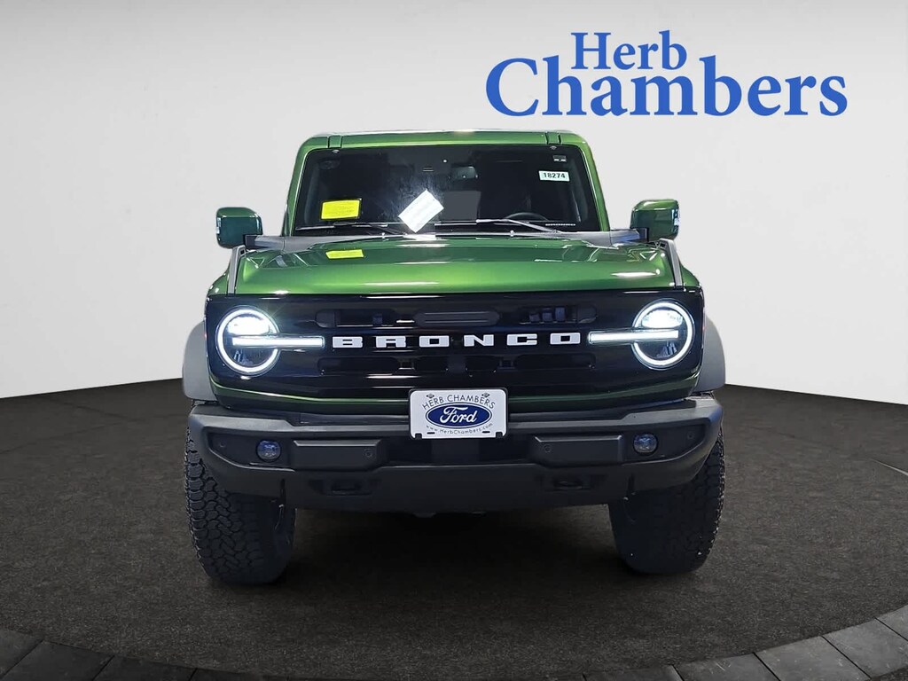 New 2025 Ford Bronco Outer Banks SUV