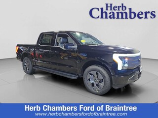 2025 Ford F-150 Lightning Lariat 4WD Supercrew 5.5 Box Truck