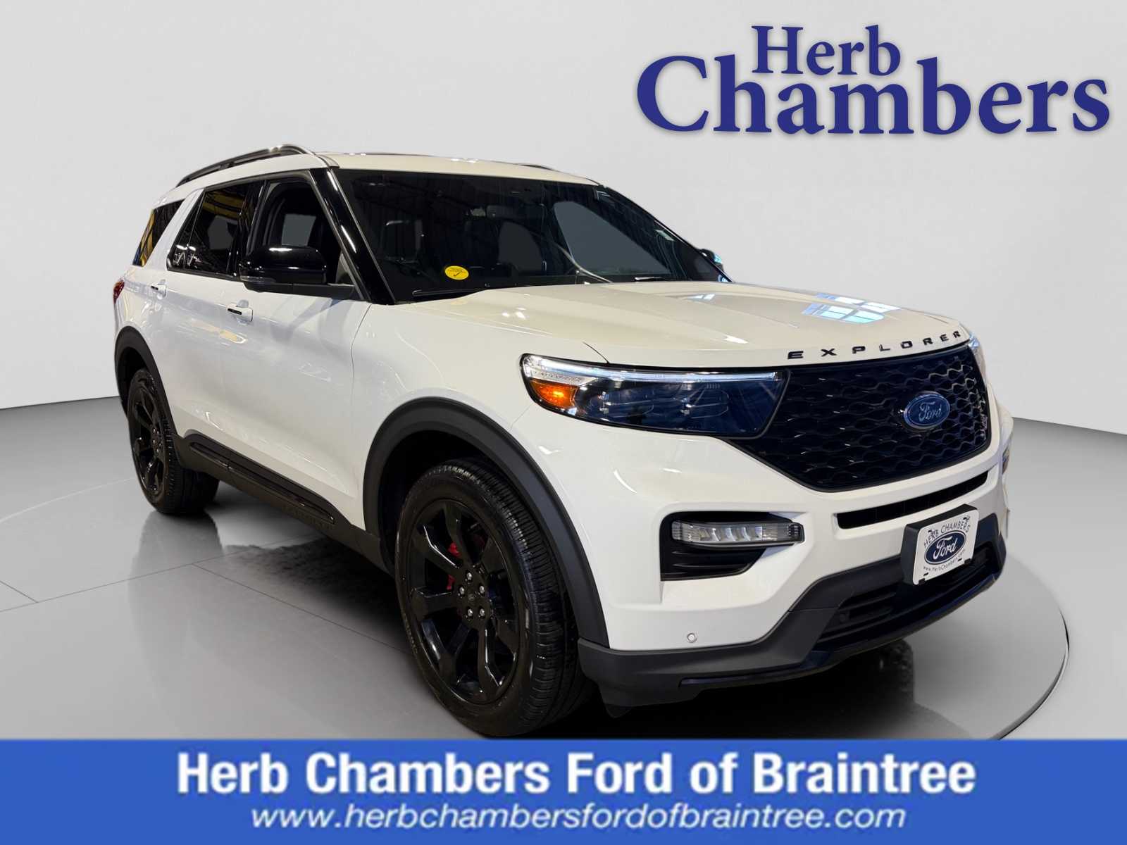 2023 Ford Explorer ST's photo