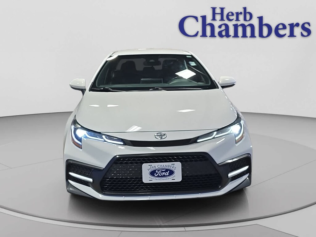 Used 2020 Toyota Corolla SE Sedan