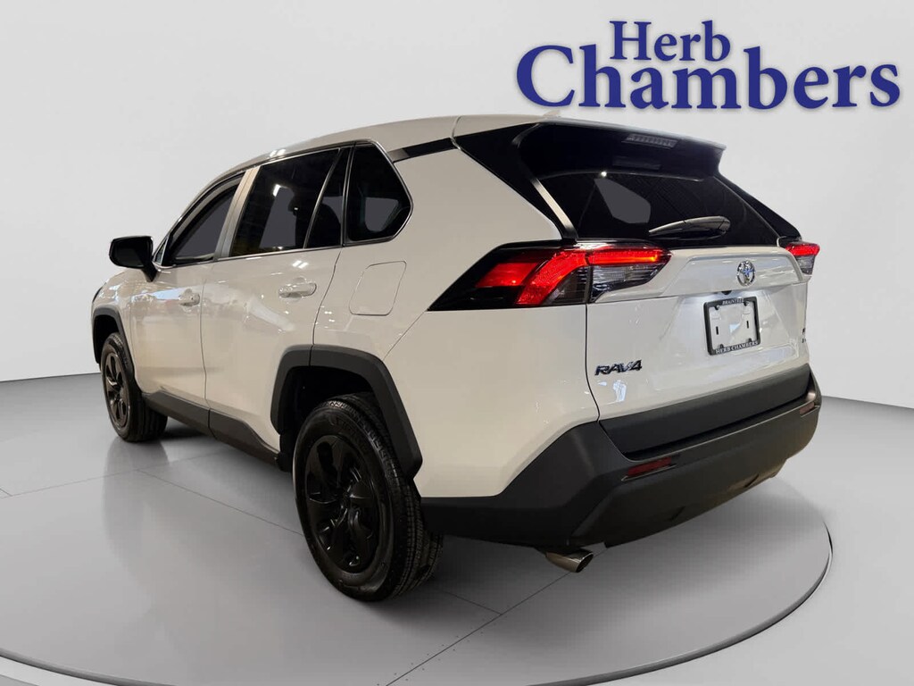 Used 2022 Toyota RAV4 LE SUV