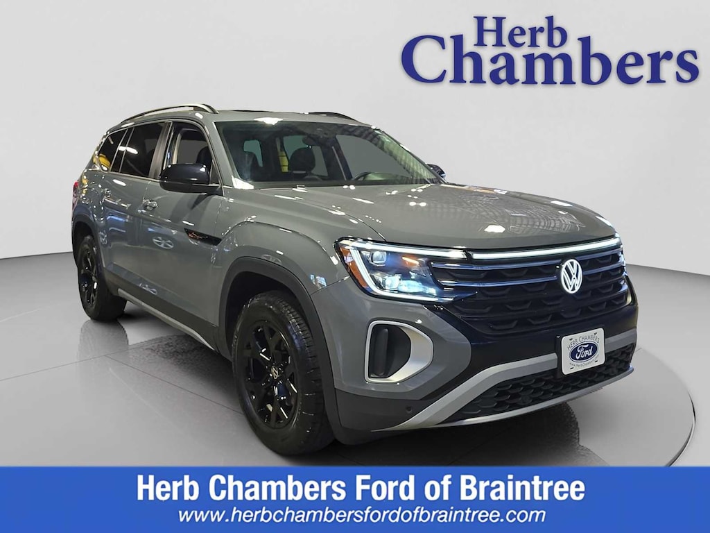 Used 2025 Volkswagen Atlas 2.0T Peak Edition SUV