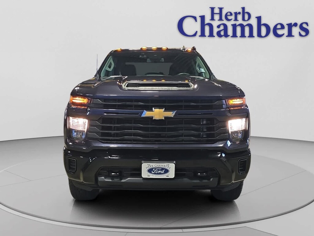 Used 2024 Chevrolet Silverado 2500 HD Custom Truck Crew Cab