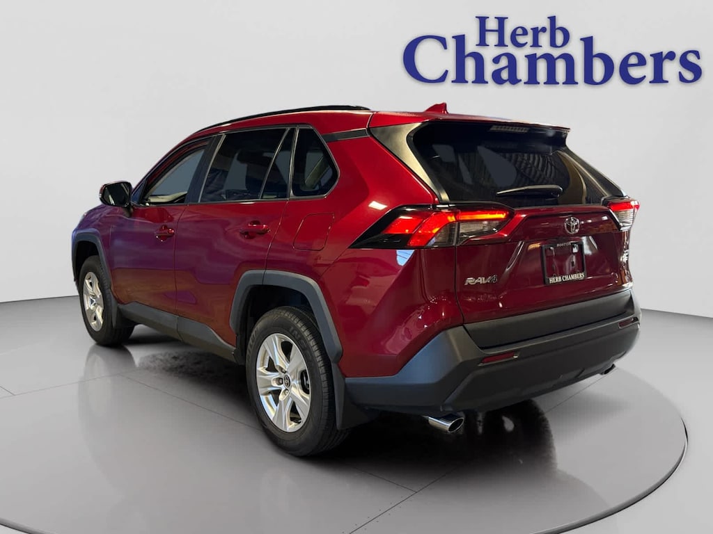 Used 2021 Toyota RAV4 XLE SUV