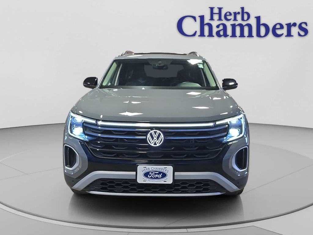 Used 2025 Volkswagen Atlas 2.0T Peak Edition SUV