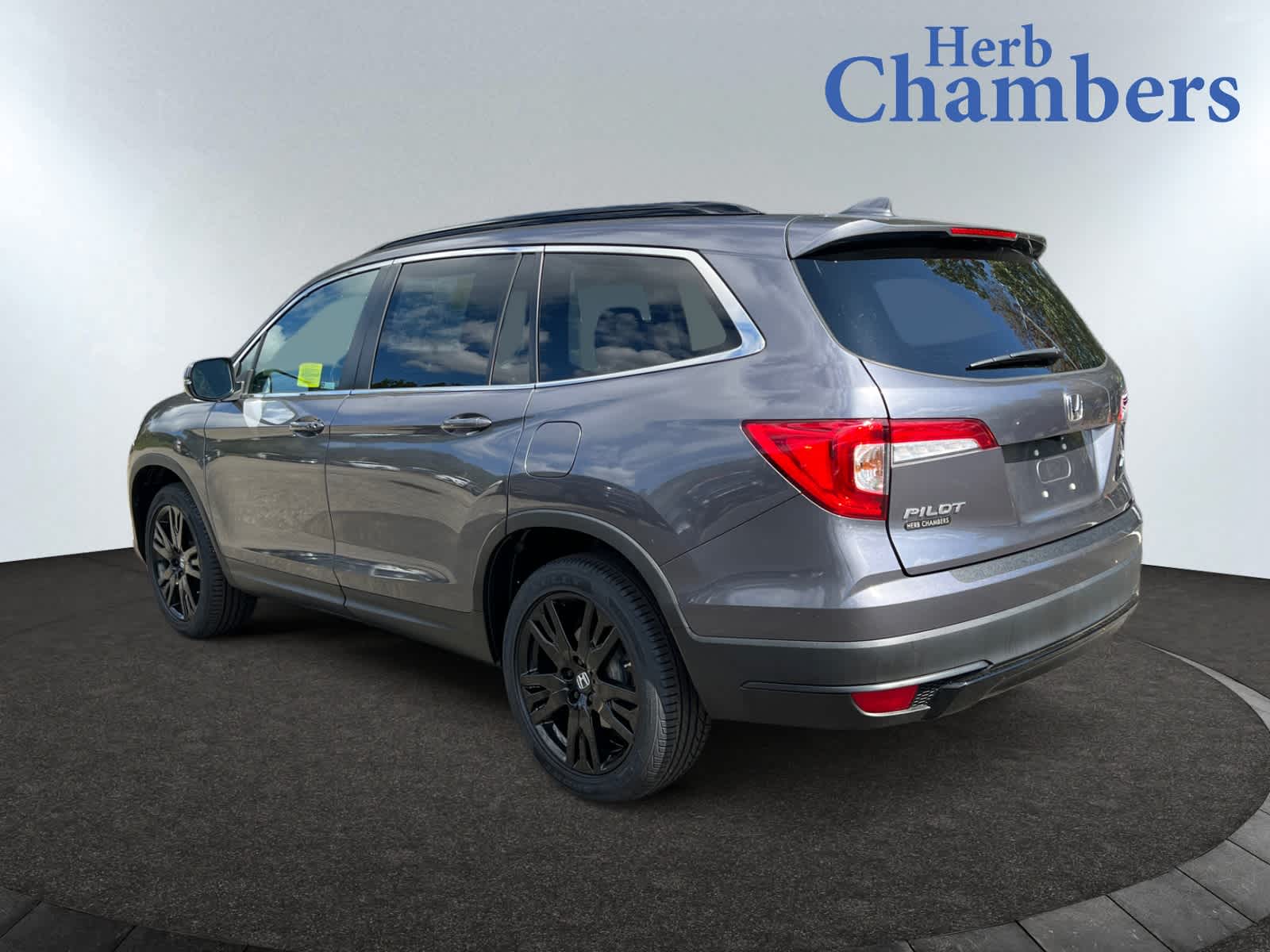 2022 Honda Pilot Special Edition photo 3