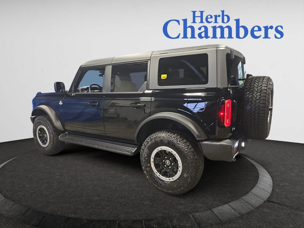 New 2025 Ford Bronco Outer Banks SUV