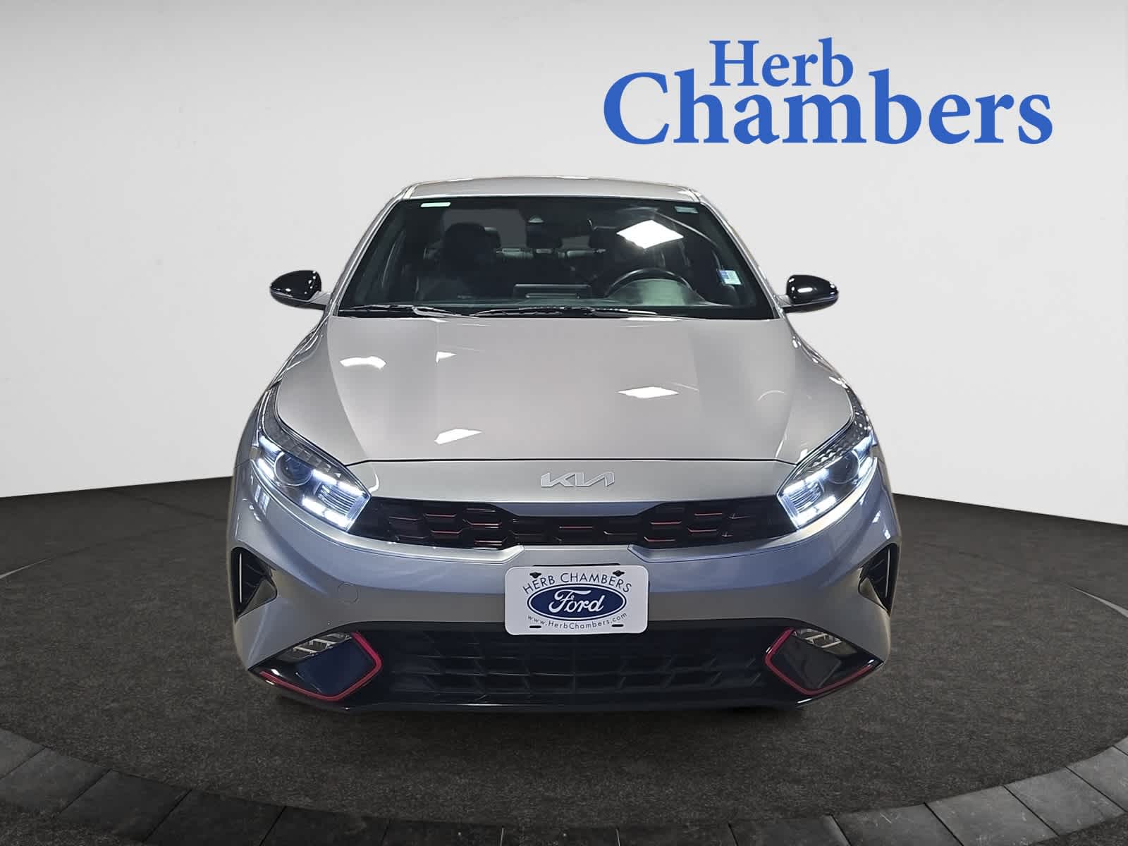 2023 Kia Forte GT-Line photo 2