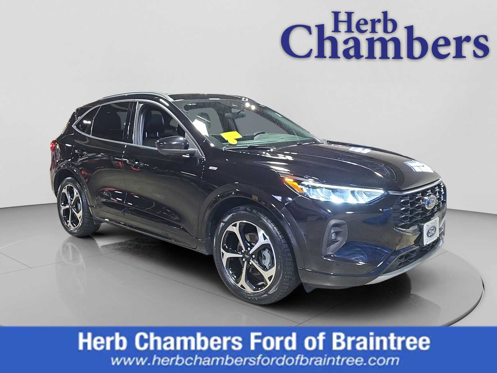 2023 Ford Escape ST-Line Select's photo