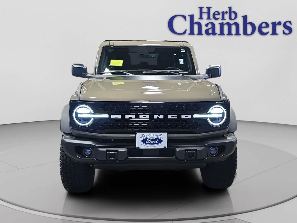 New 2025 Ford Bronco Badlands SUV