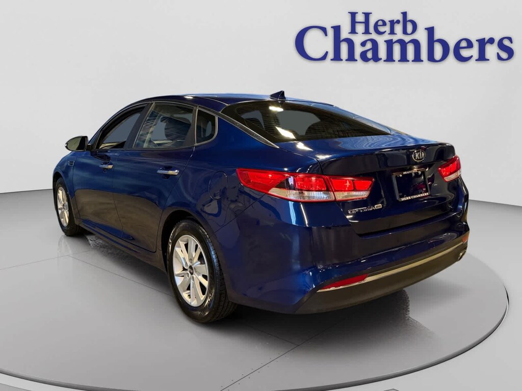 Used 2017 Kia Optima LX Sedan