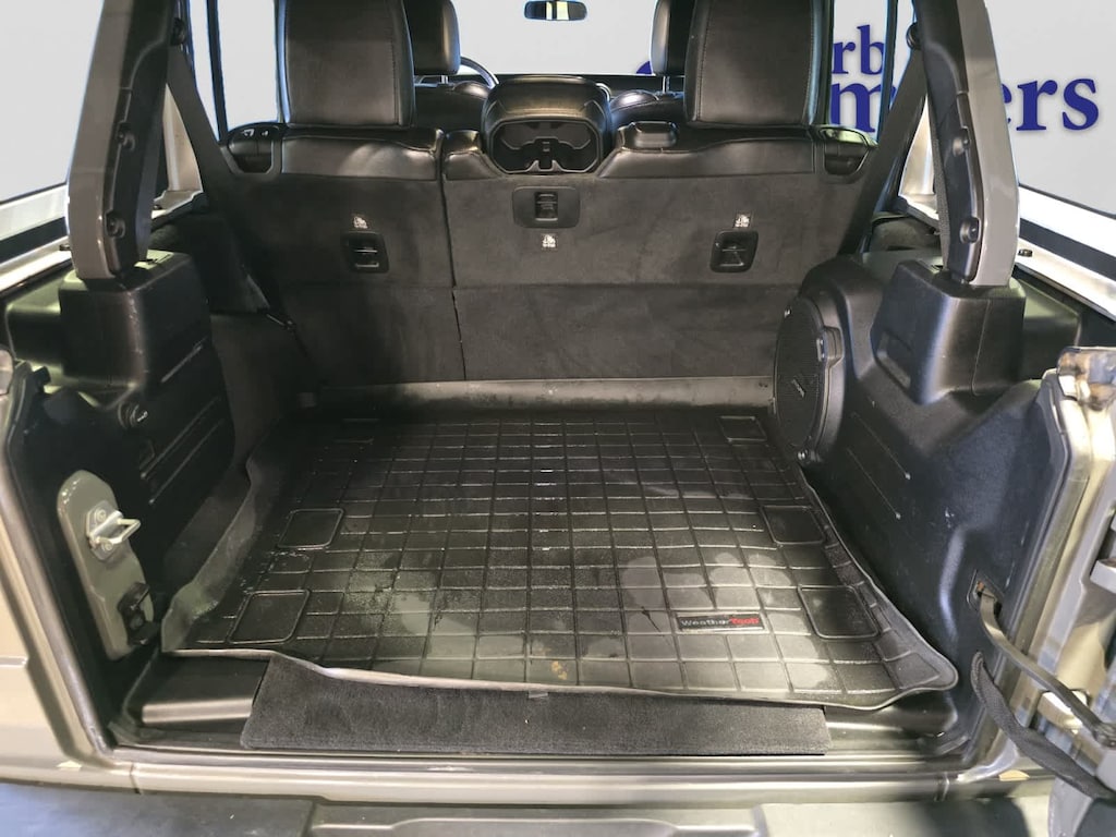 Used 2021 Jeep Wrangler Unlimited Sahara SUV