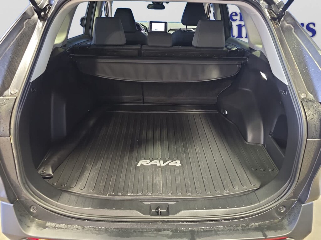 Used 2023 Toyota RAV4 XLE SUV