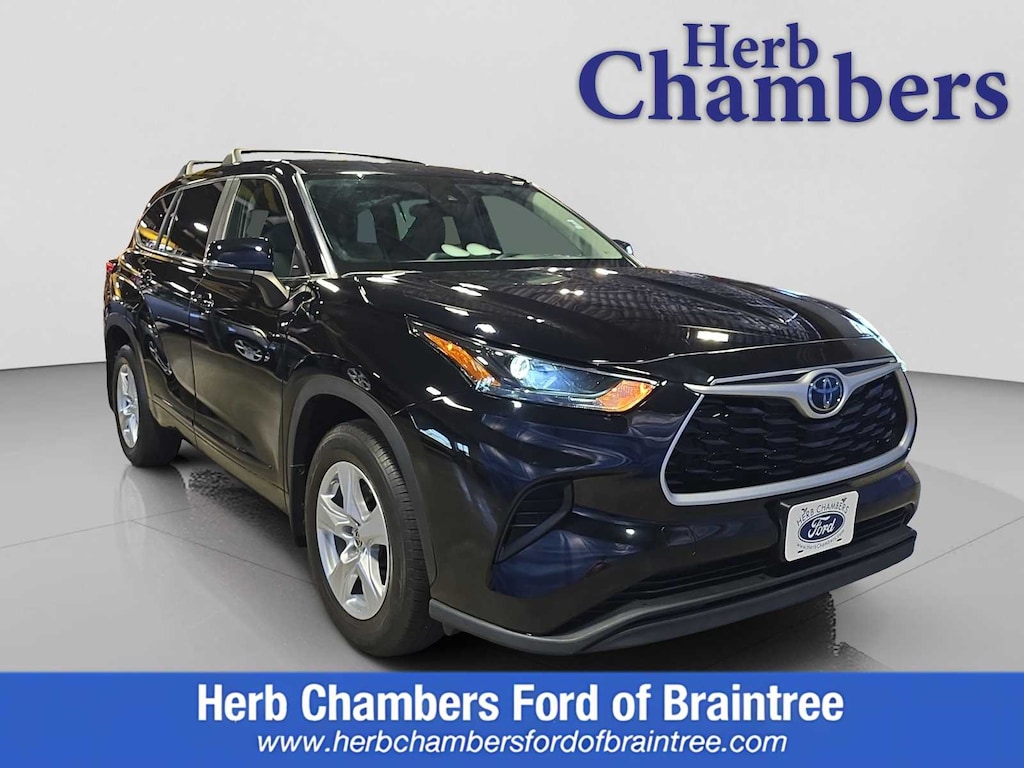 Used 2023 Toyota Highlander L SUV