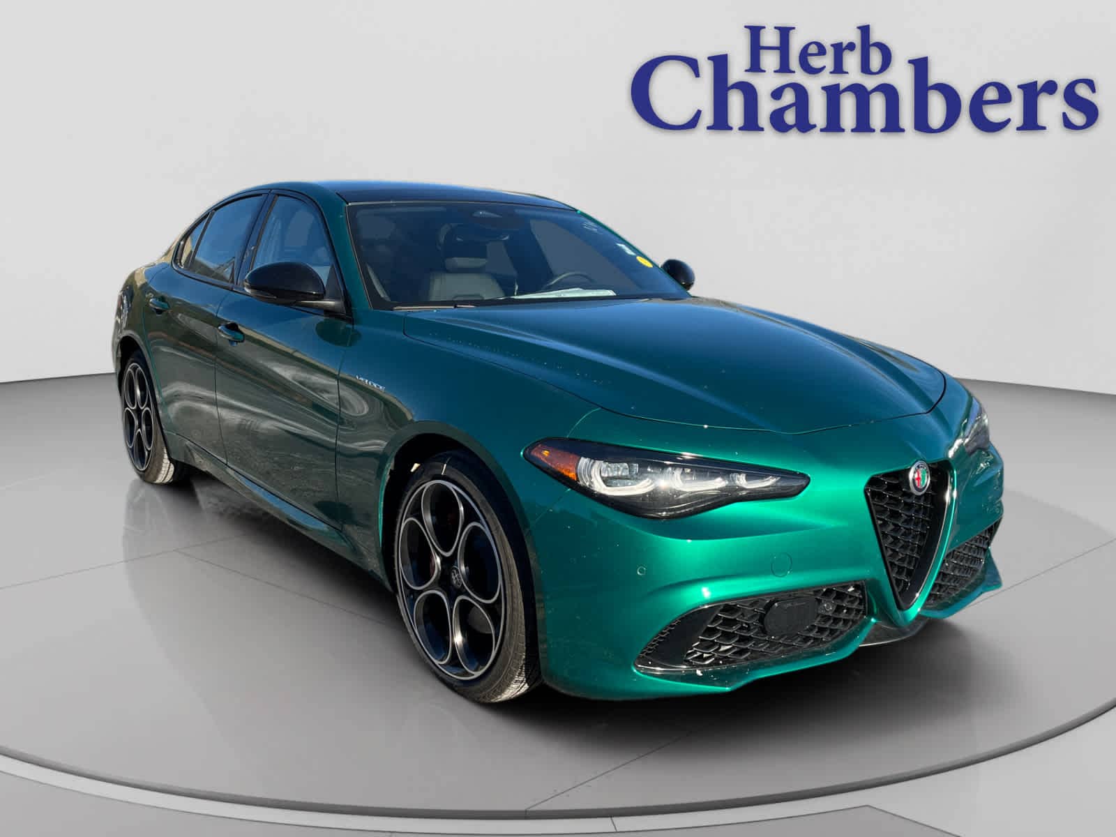 2025 Alfa Romeo Giulia Base's photo