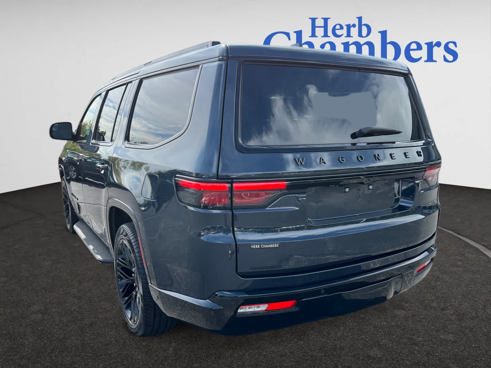 2023 Jeep Wagoneer Series II Carbide photo 2