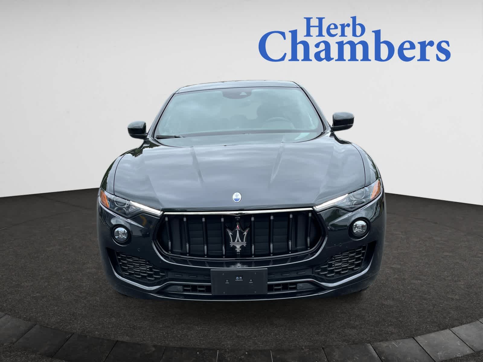 2024 Maserati Levante GT photo 2