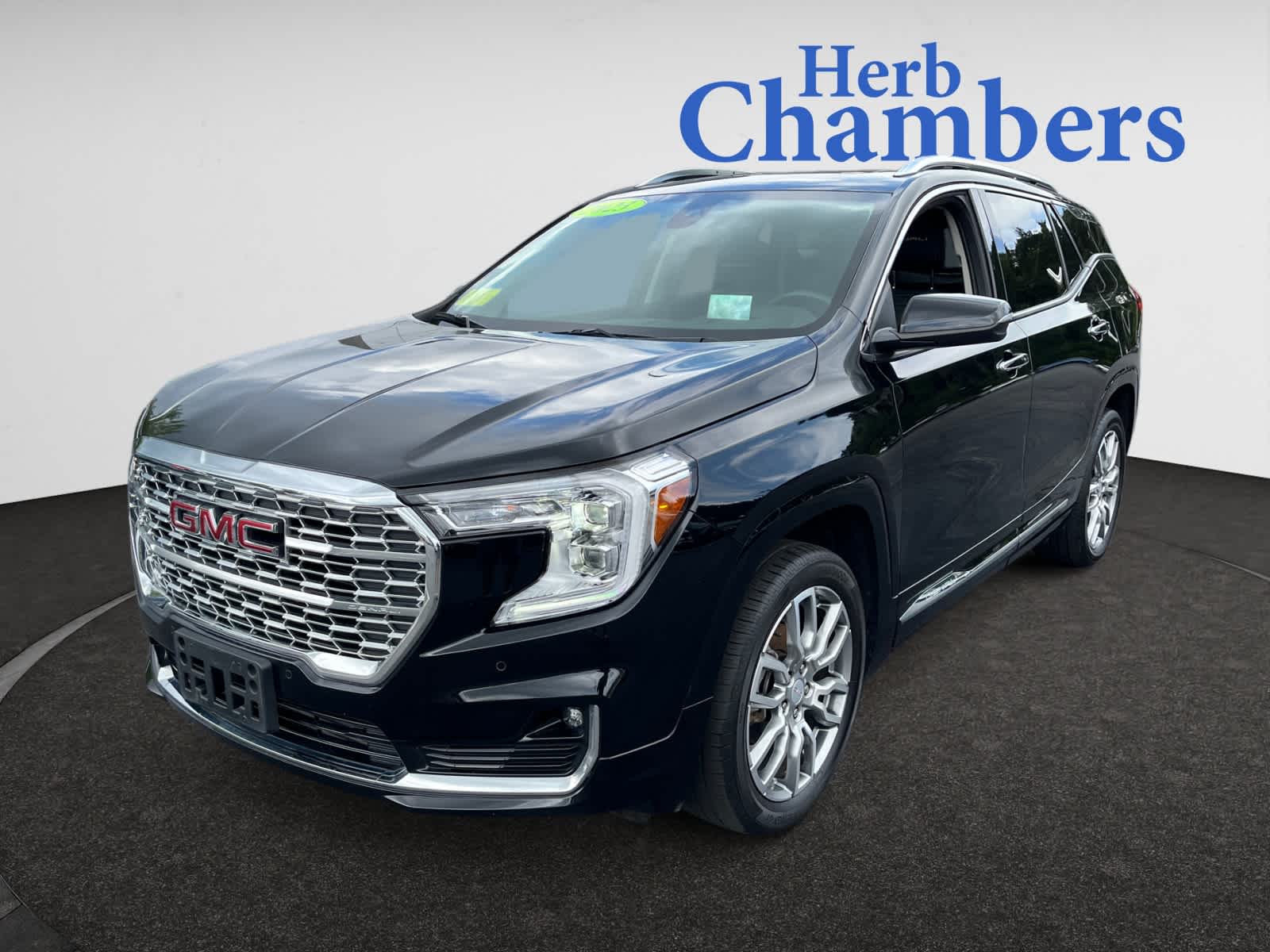 2023 Gmc Terrain Denali photo 2