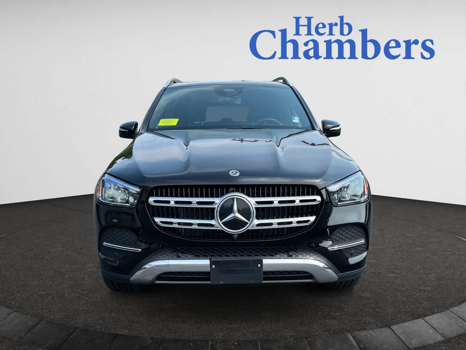 2024 Mercedes Benz GLE 450e photo 2