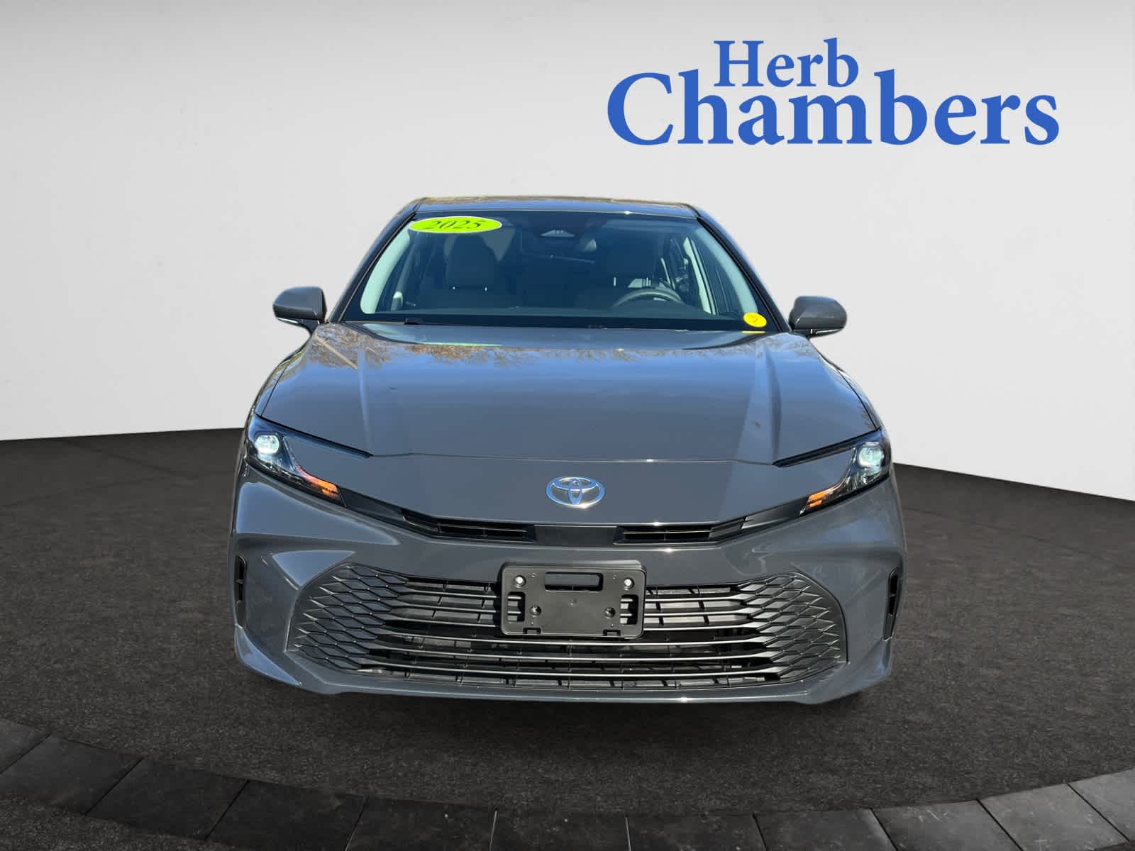 2025 Toyota Camry LE photo 2