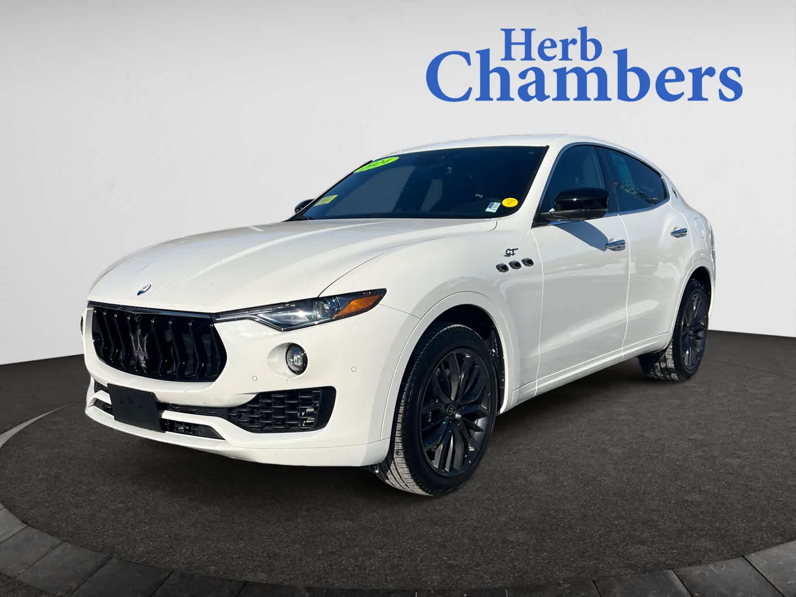 2024 Maserati Levante GT photo 4