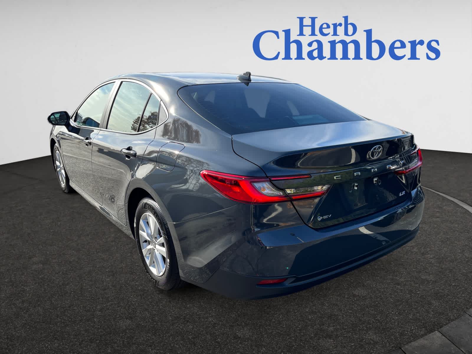 2025 Toyota Camry LE photo 3
