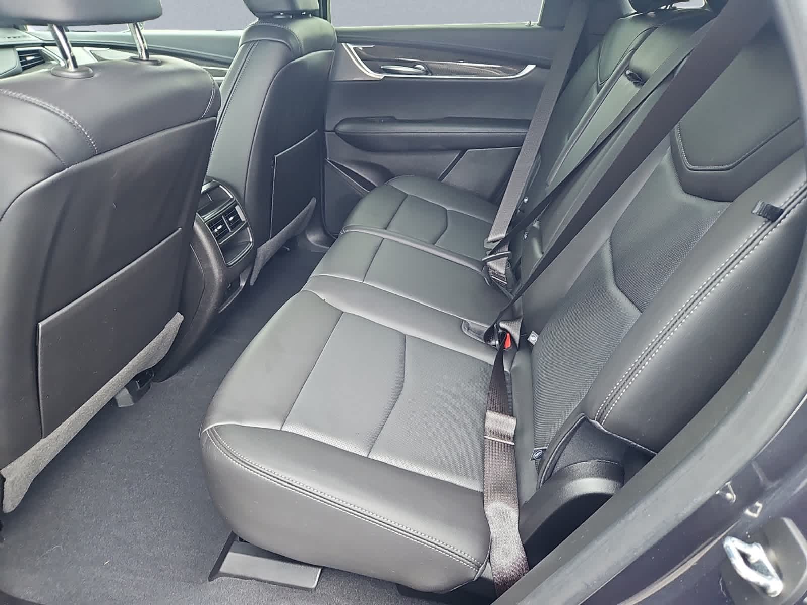 used 2023 Cadillac XT5 car