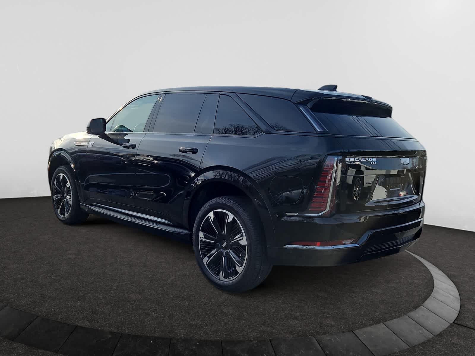 2025 Cadillac Escalade IQ Sport photo 3
