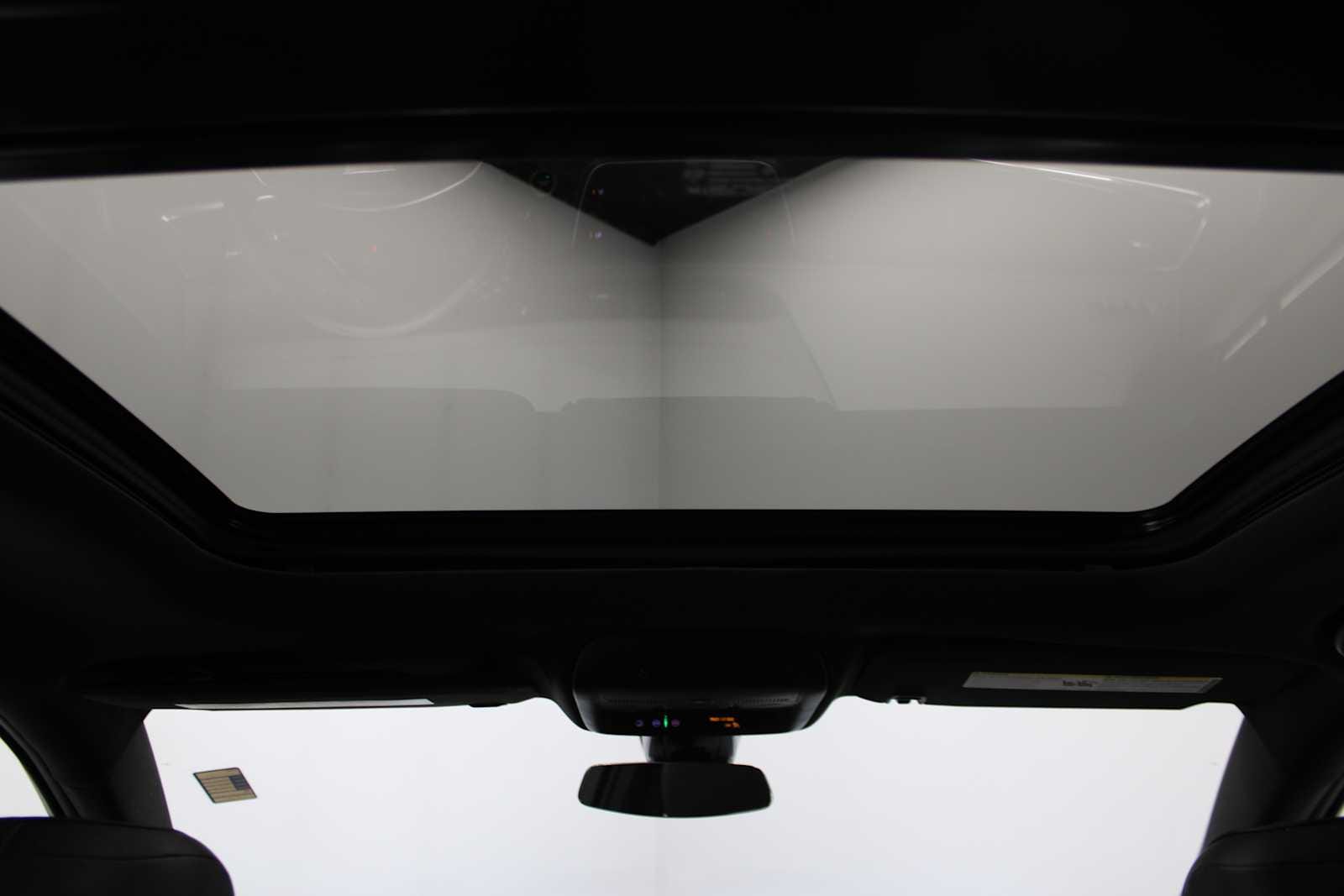 used 2023 Cadillac XT5 car, priced at $30,187