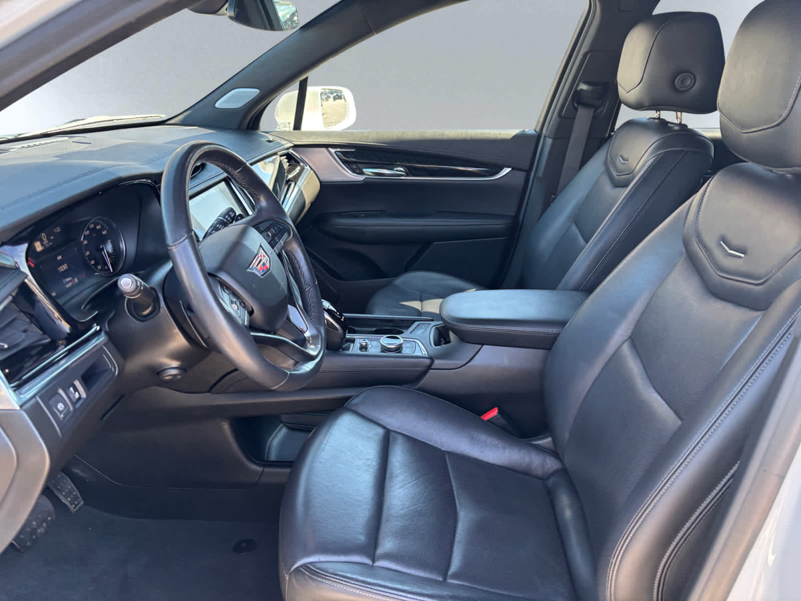 used 2020 Cadillac XT6 car, priced at $30,287