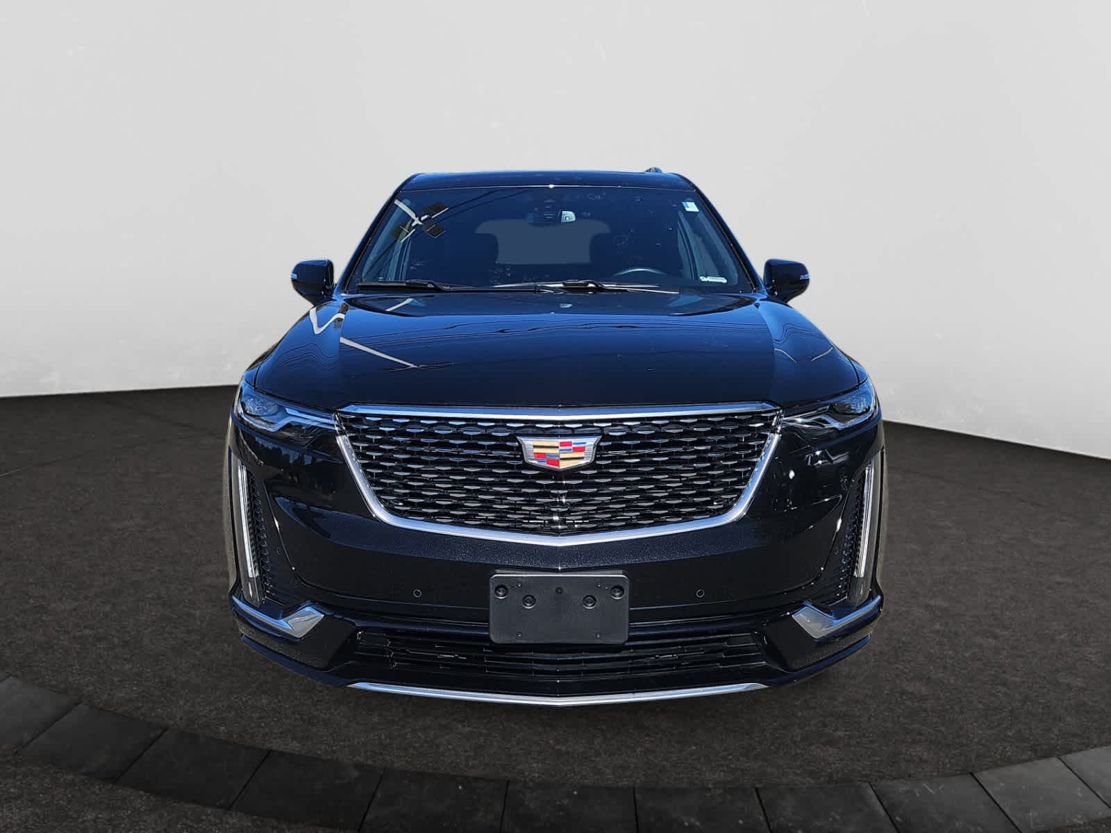 2024 Cadillac XT6 Luxury photo 2