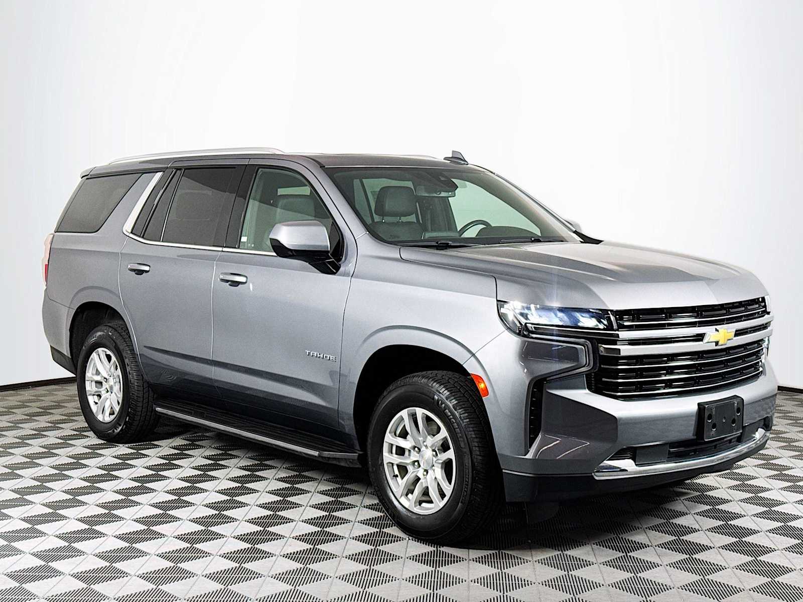 2021 Chevrolet Tahoe LT photo 3