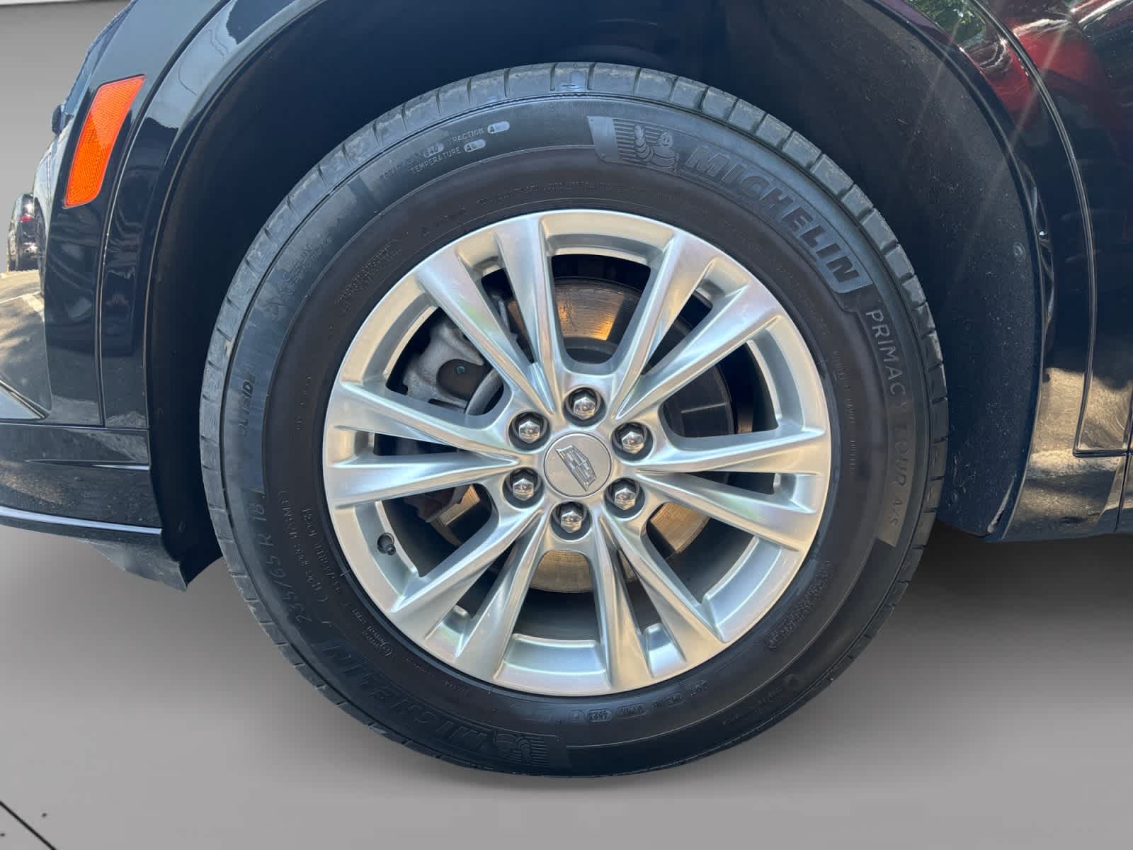 used 2024 Cadillac XT6 car, priced at $43,387
