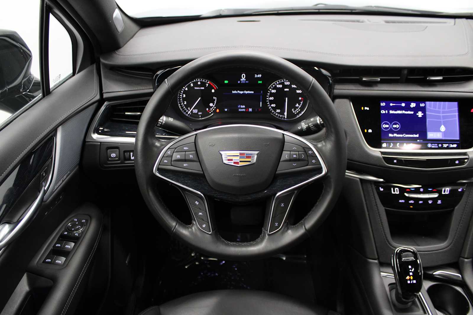 used 2024 Cadillac XT5 car, priced at $38,887