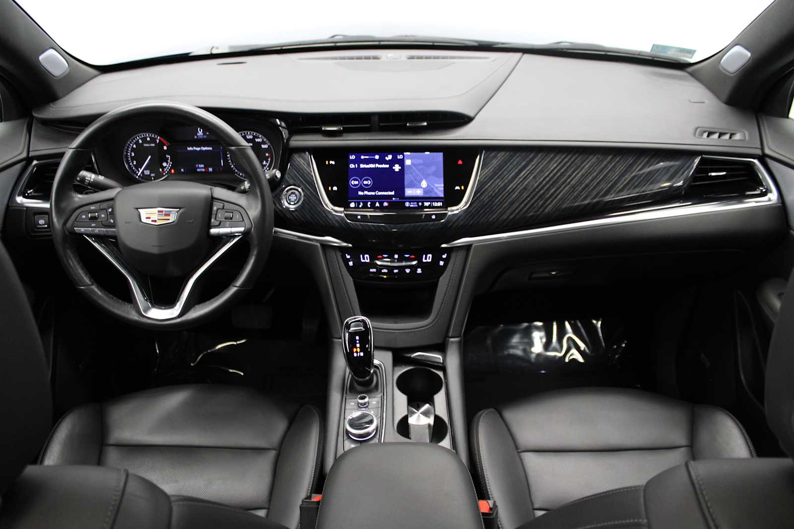 used 2024 Cadillac XT6 car, priced at $36,387